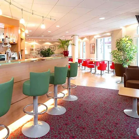 Ibis Centre 3*