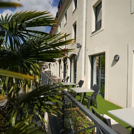 Ibis Centre 3*