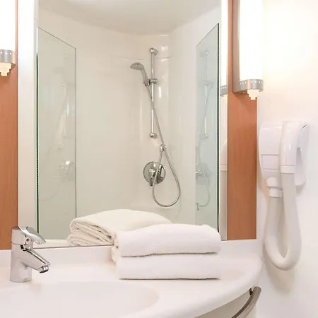 Ibis Centre 3*
